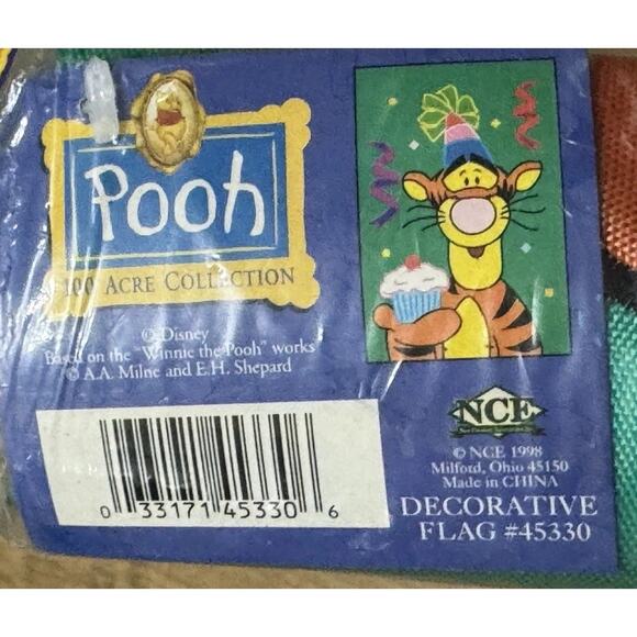 Disney NCE 1998 Winnie The Pooh Tigger Birthday cupcake Birthday Yard Flag NEW - Picture 4 of 5
